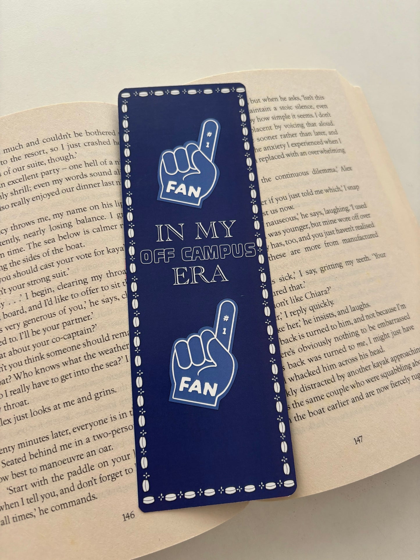 Òff Campus Men bookmark, Òff Campus Era bookmark