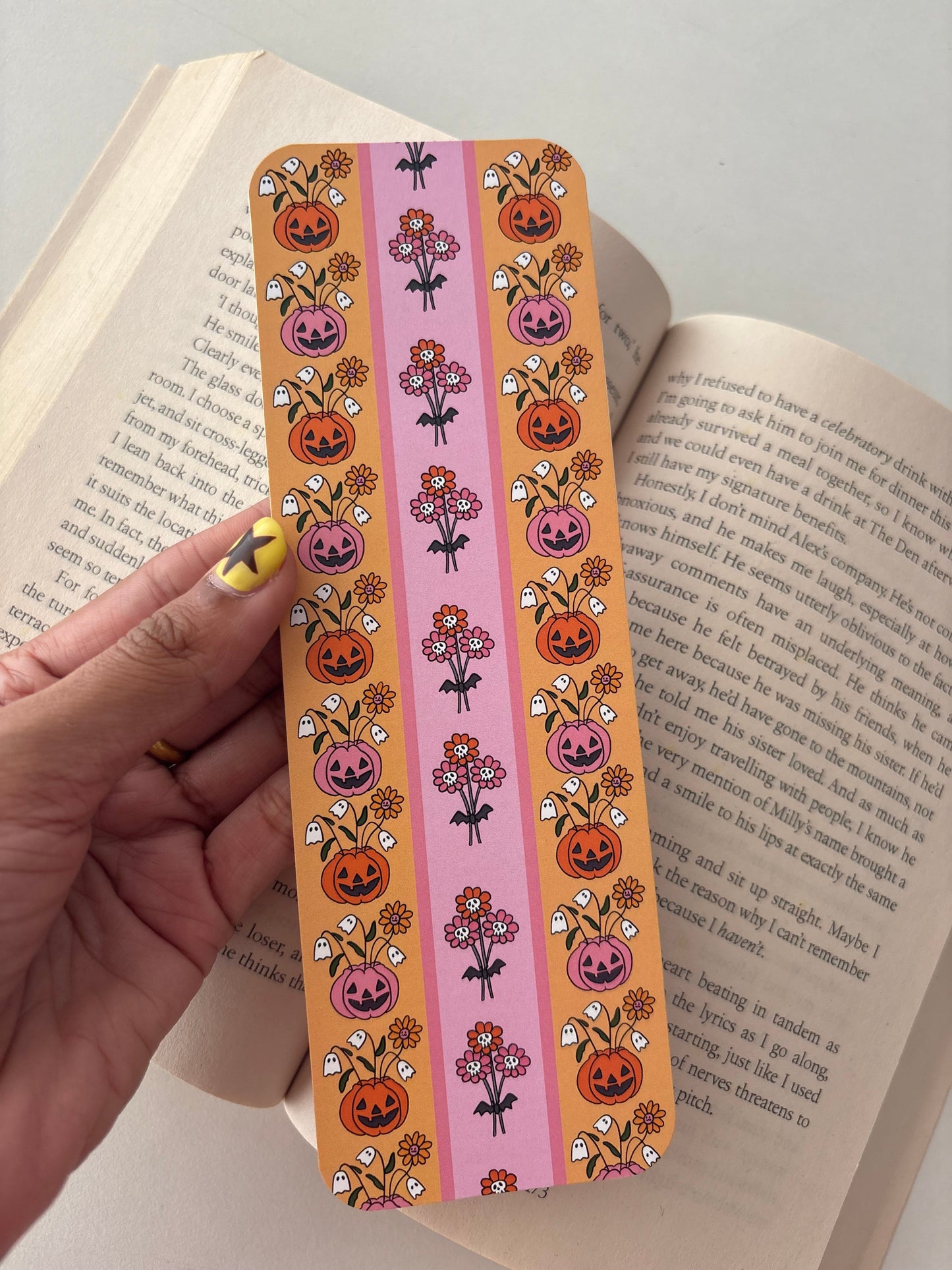 Pack of 10 Springoween Bookmark Bundle