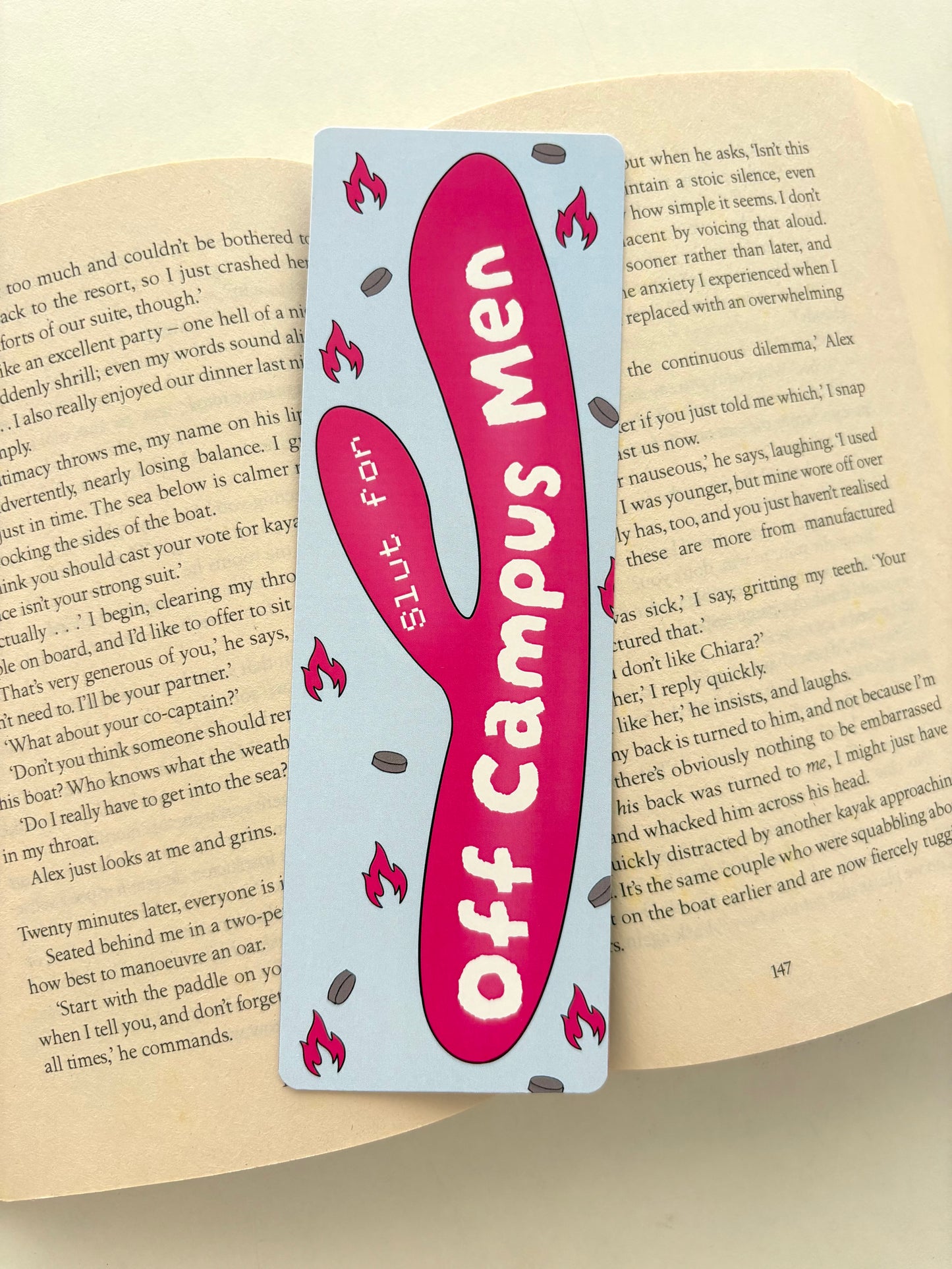 Òff Campus Men bookmark, Òff Campus Era bookmark