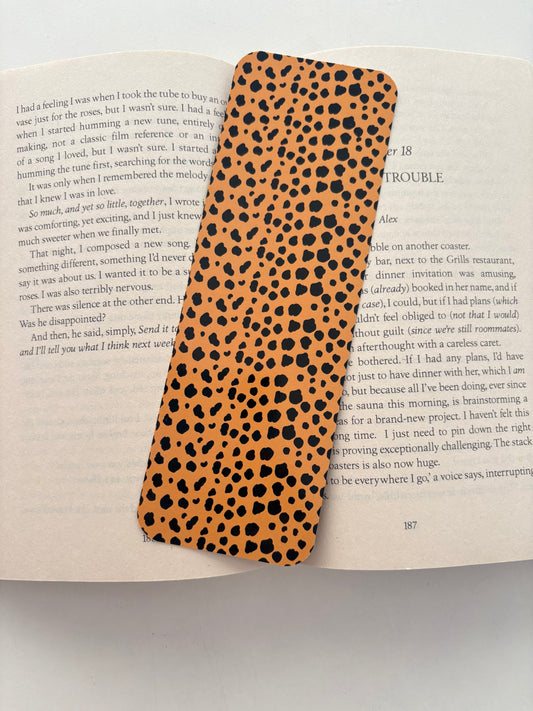 Cheetah pattern bookmark