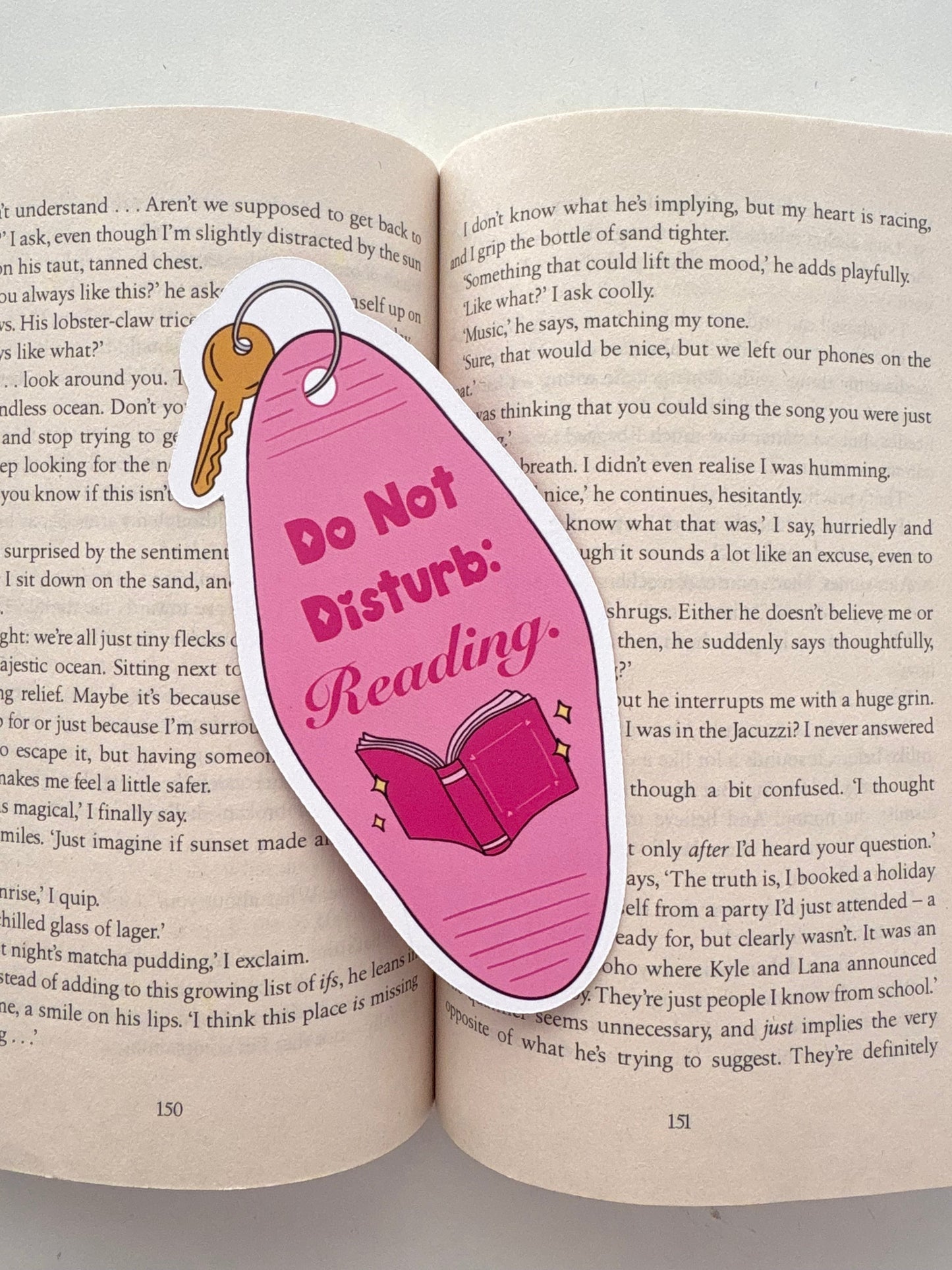 Do Not disturb: Reading Die Cut Boomark